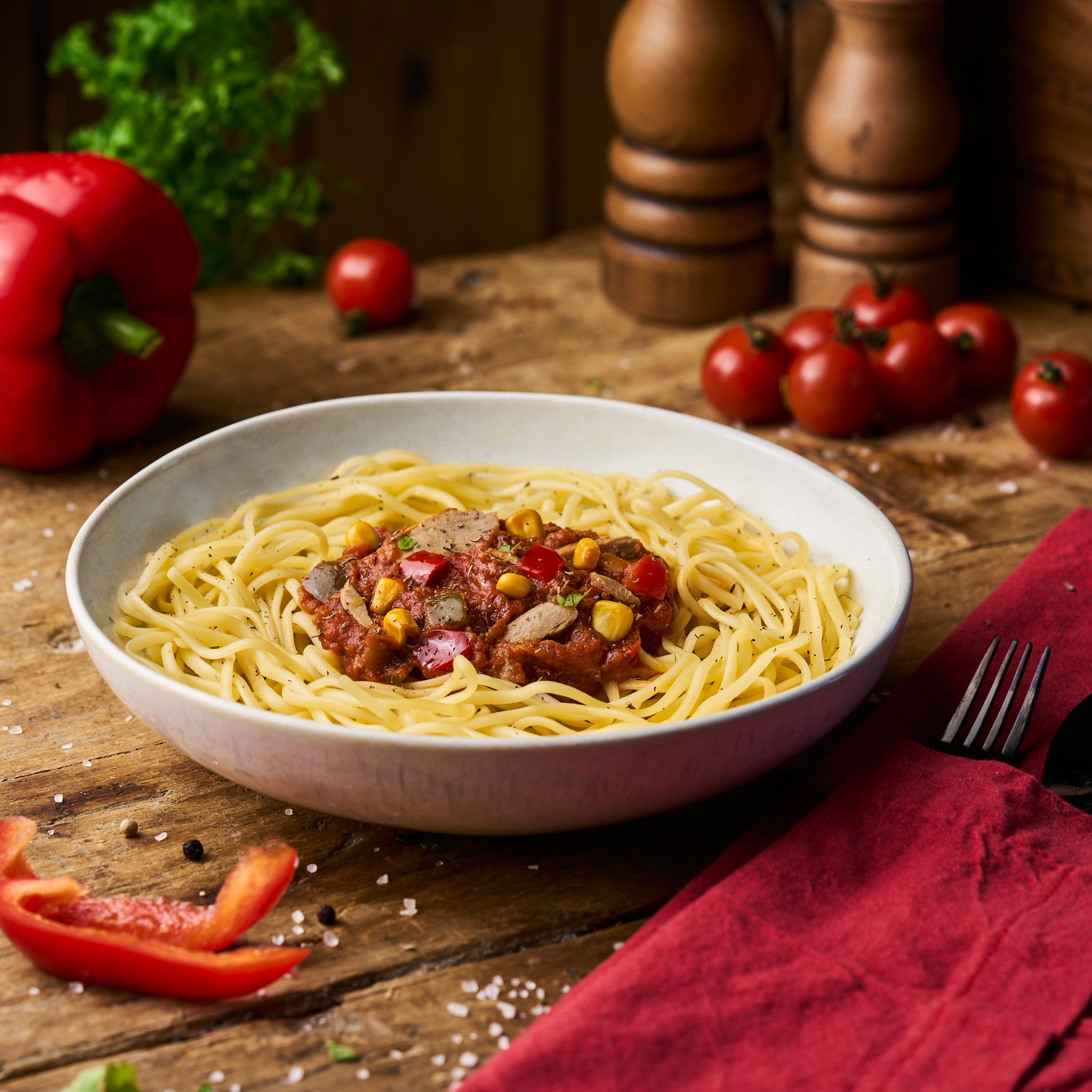 Linguine mit Thunfisch-Tomatensauce