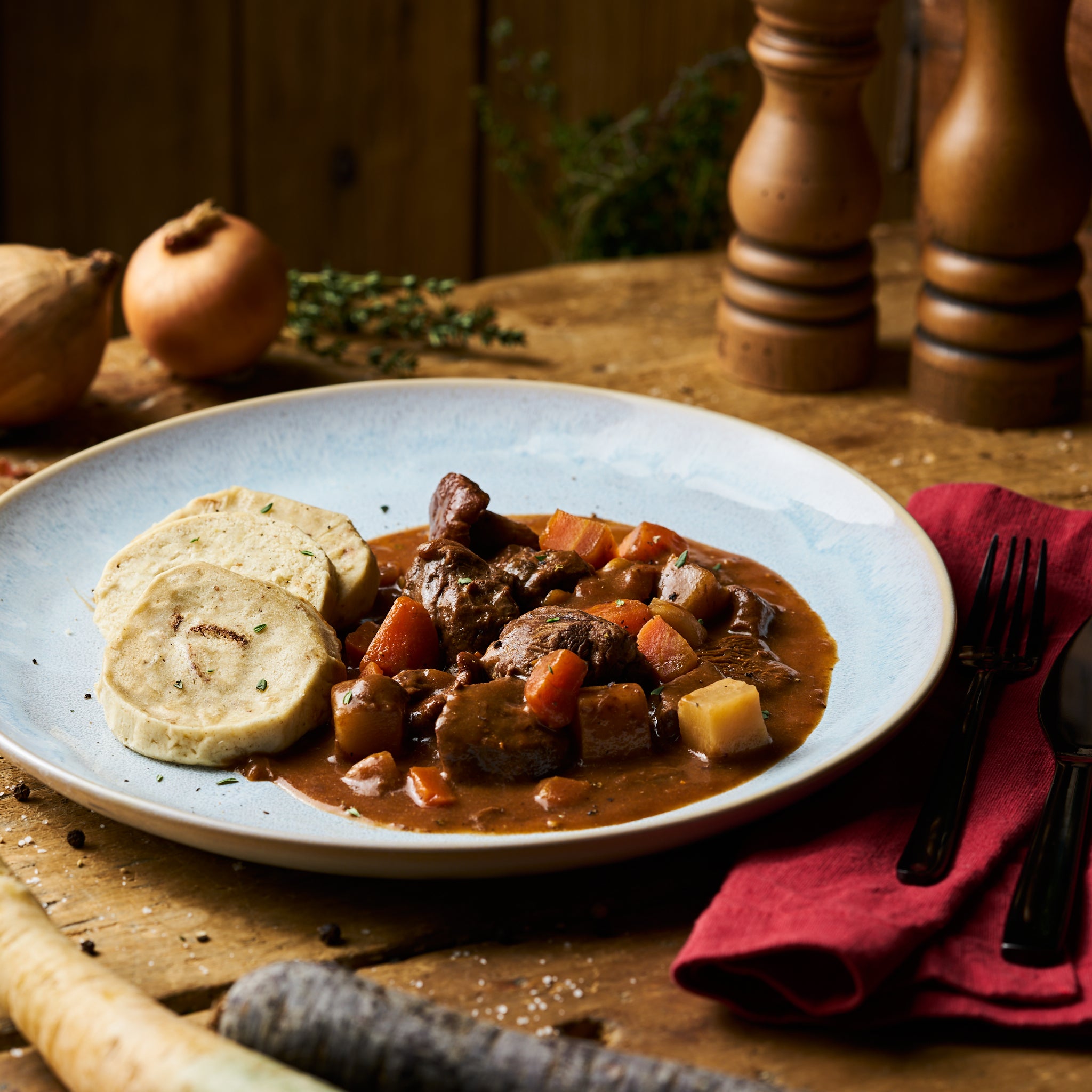 Hirschgulasch mit Pilzen 2KG